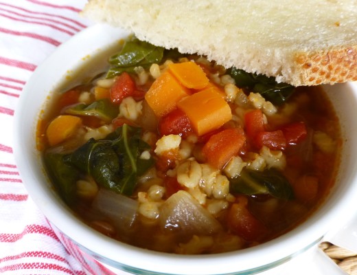 Barley & Lentil Soup with Swiss Chard | www.vegetariant.com