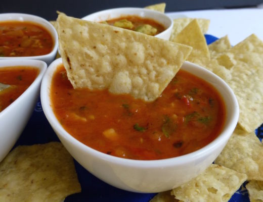 Cast Iron Skillet Blackened Salsa | www.vegetariant.com