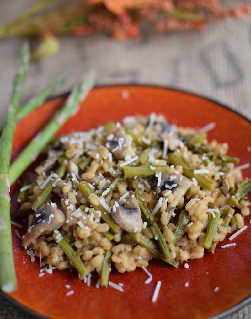 Pearl Barley Asparagus Risotto | www.vegetariant.com